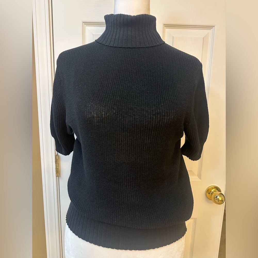 ❤️Ribbed Short Sleeve Black Turtleneck Sweater Size Medium